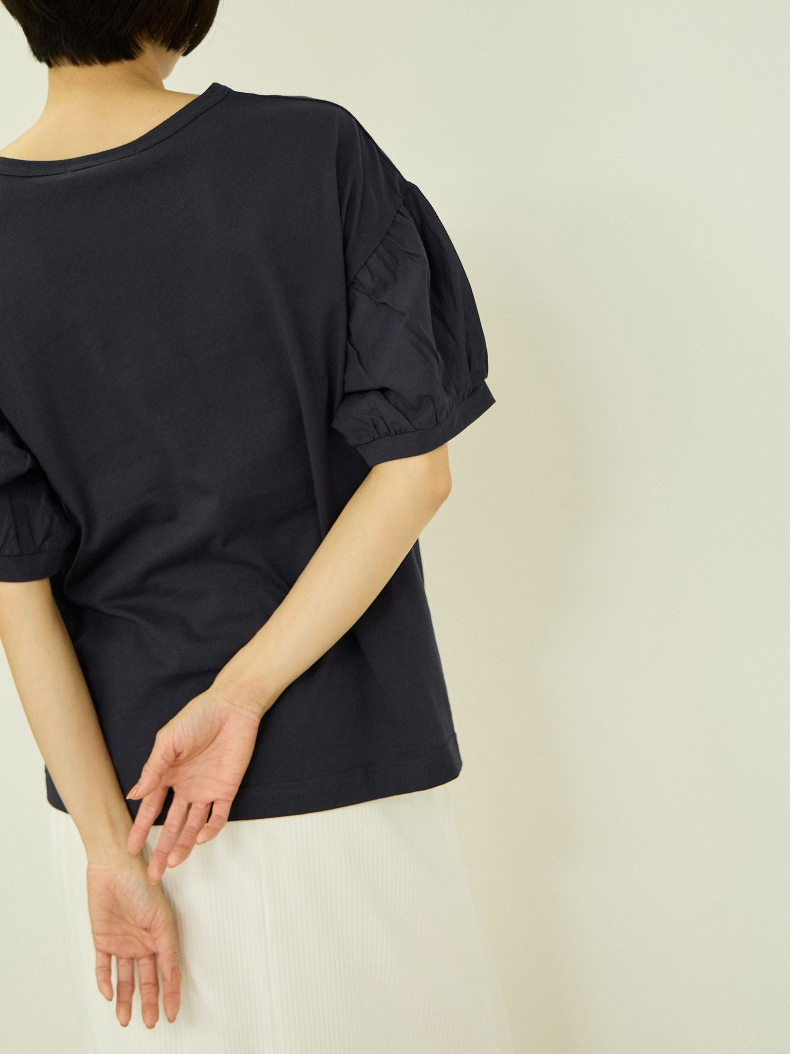 ボリュームスリーブプルオーバー