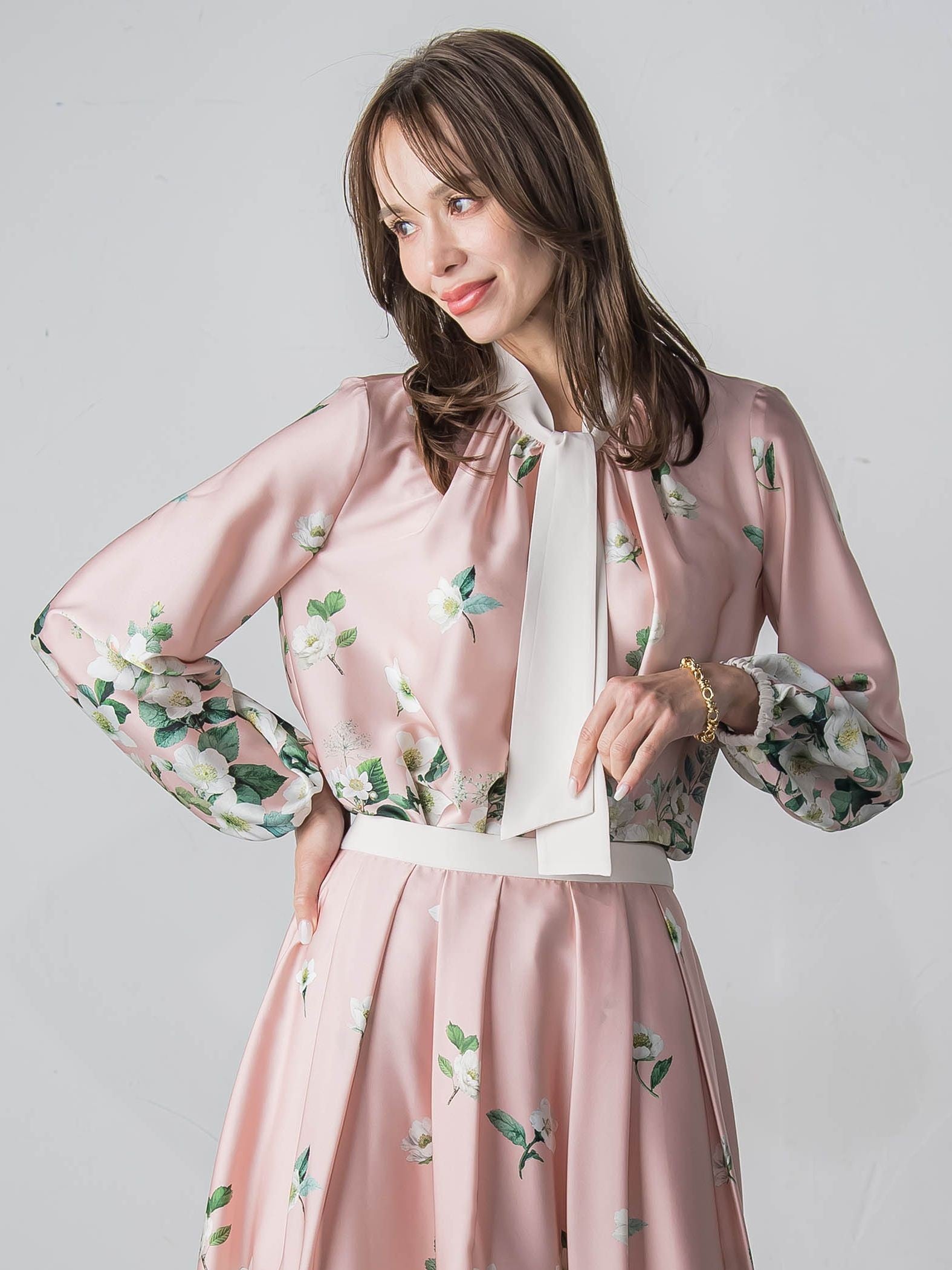 クリスマスローズブラウス