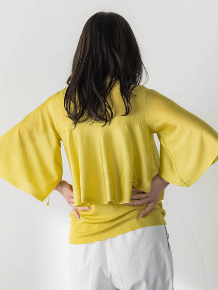 ラッフルニット