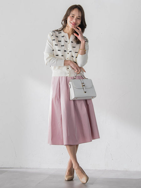 タフタフレアスカート