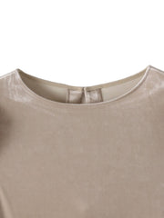 パフ袖ベロアカットソー