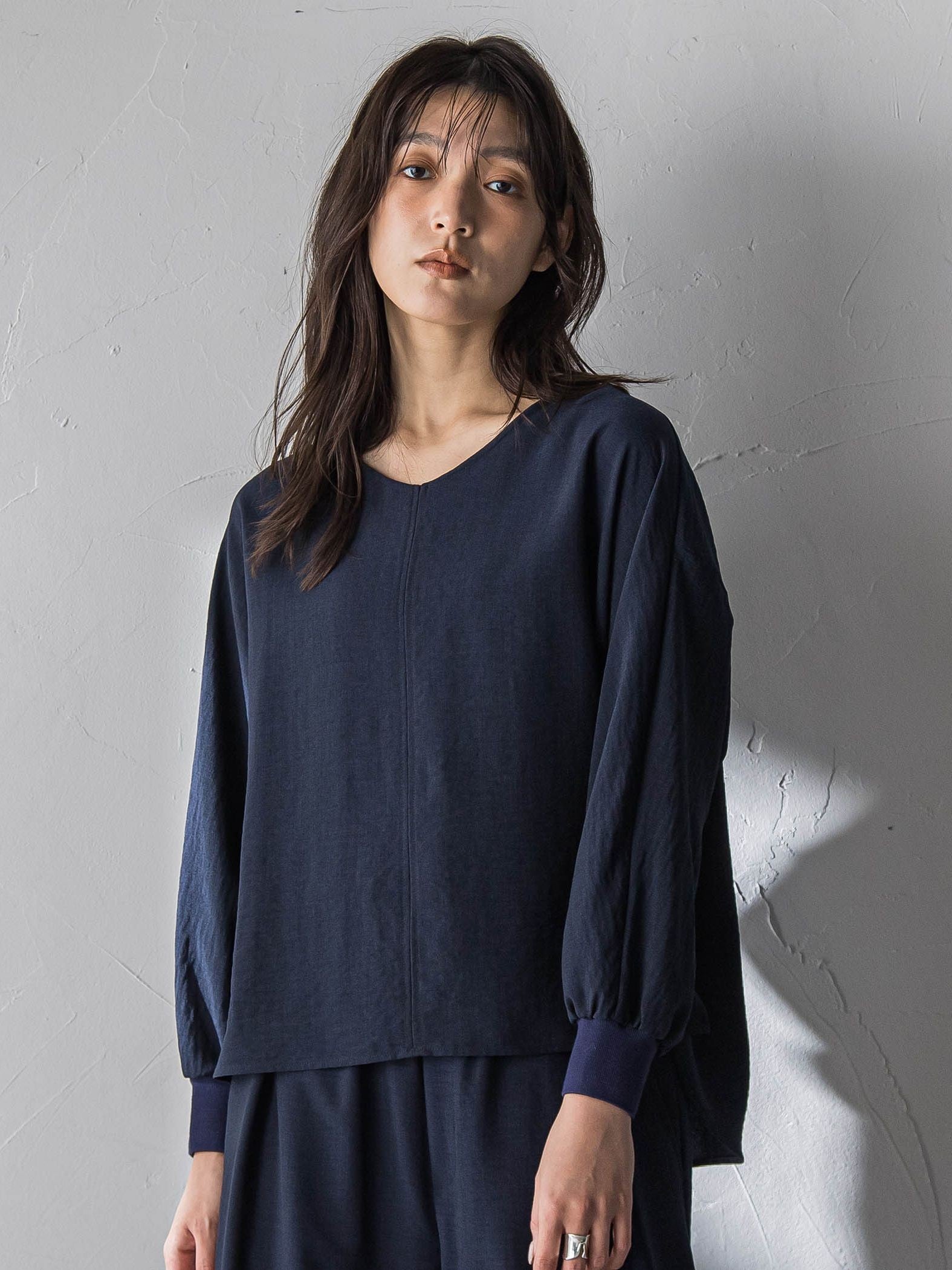 【一瞬で楽とキレイを叶える】タンブラーオックスギャザー袖ブラウス≪手洗い可能≫