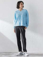 ツヤモールVネックニット