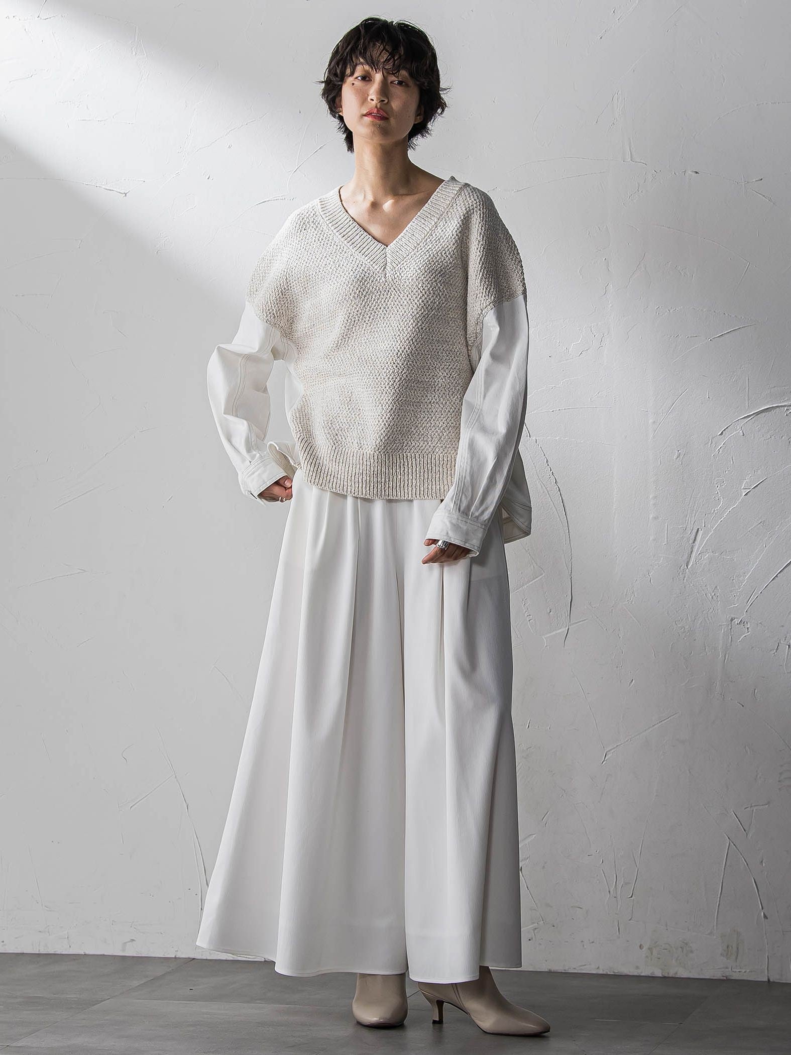 デニムドッキングVネックニットプルオーバー≪洗濯機で洗える≫