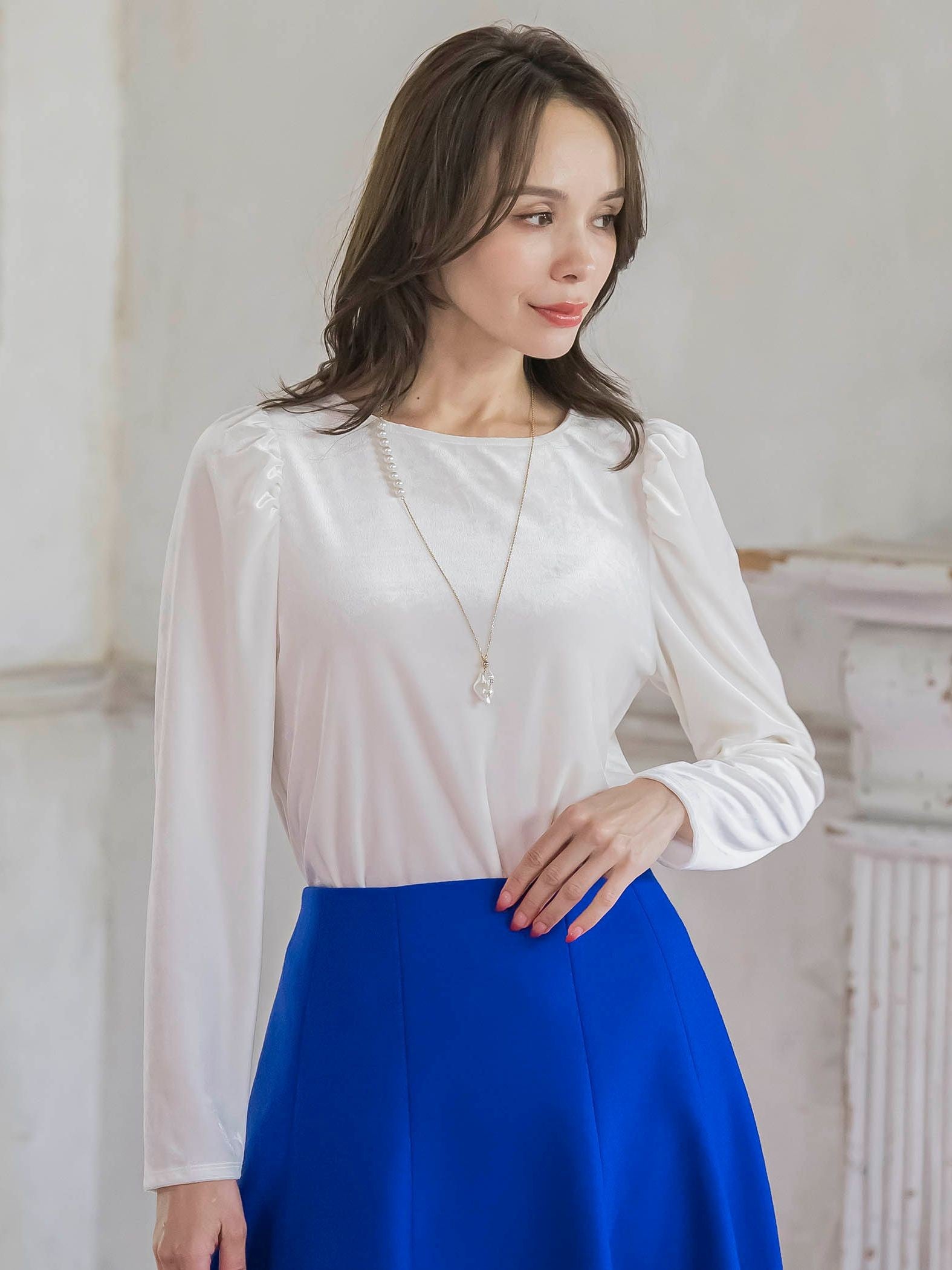 パフ袖ベロアカットソー≪手洗い可能≫