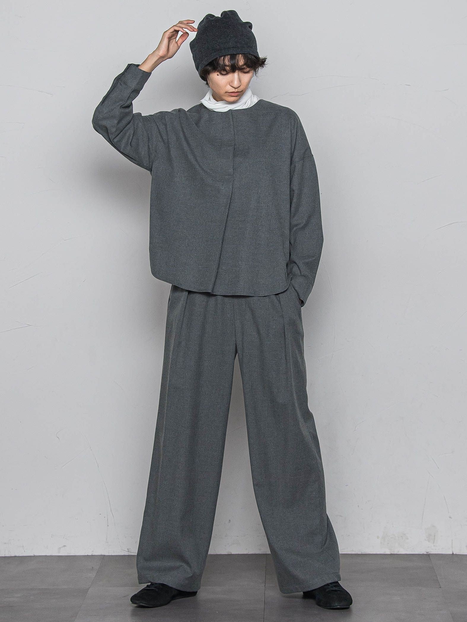 【一瞬で楽とキレイを叶える】裏起毛2WAYネックブラウス≪手洗い可能≫