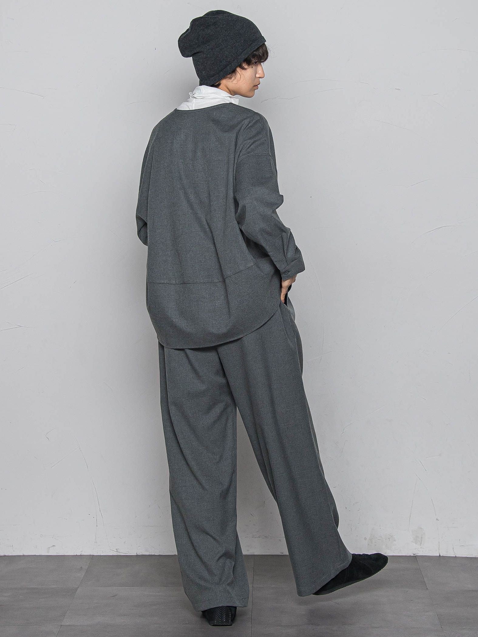 【一瞬で楽とキレイを叶える】裏起毛2WAYネックブラウス≪手洗い可能≫