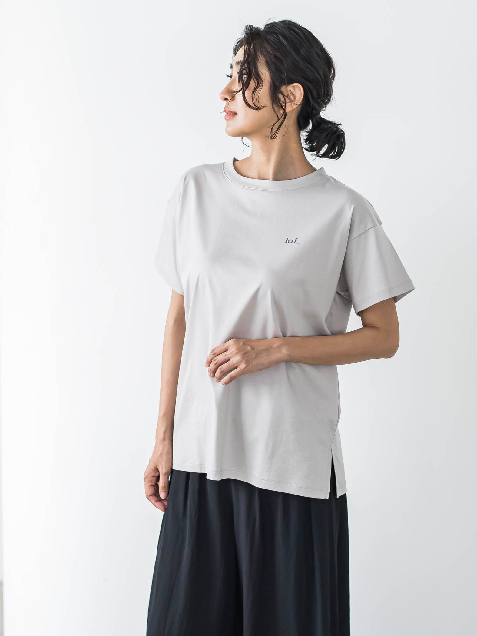 【J Lounge限定】la.f...ロゴTシャツ≪手洗い可能≫