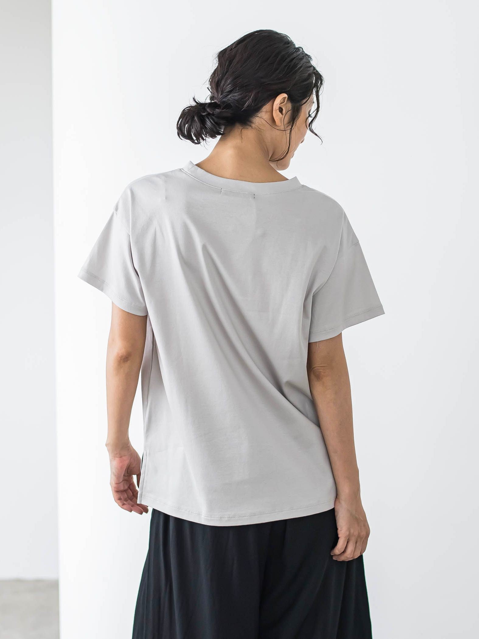 【J Lounge限定】la.f...ロゴTシャツ≪手洗い可能≫
