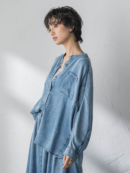 ゆれるデニムドルマンシャツ