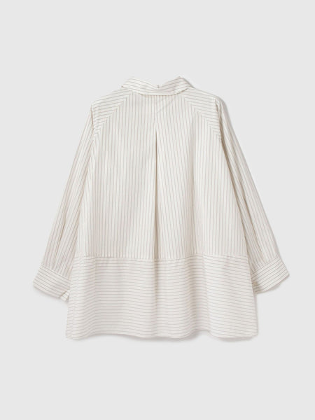 【大人の抜け感】コーマコットンバックフレアシャツ