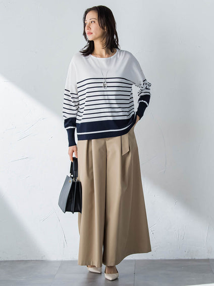 バックボタンデザインニット