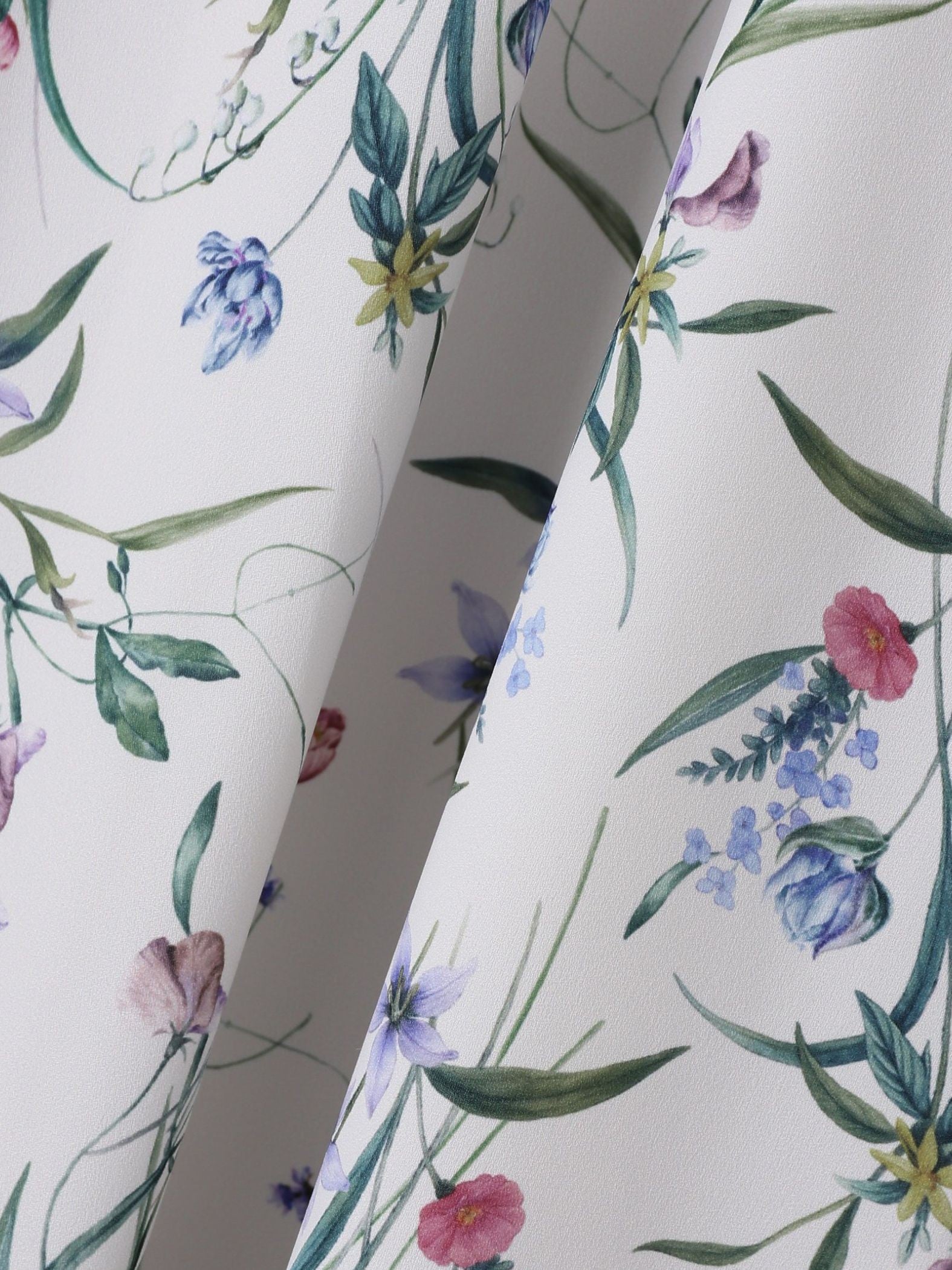 ウィンターフラワープリントワンピース