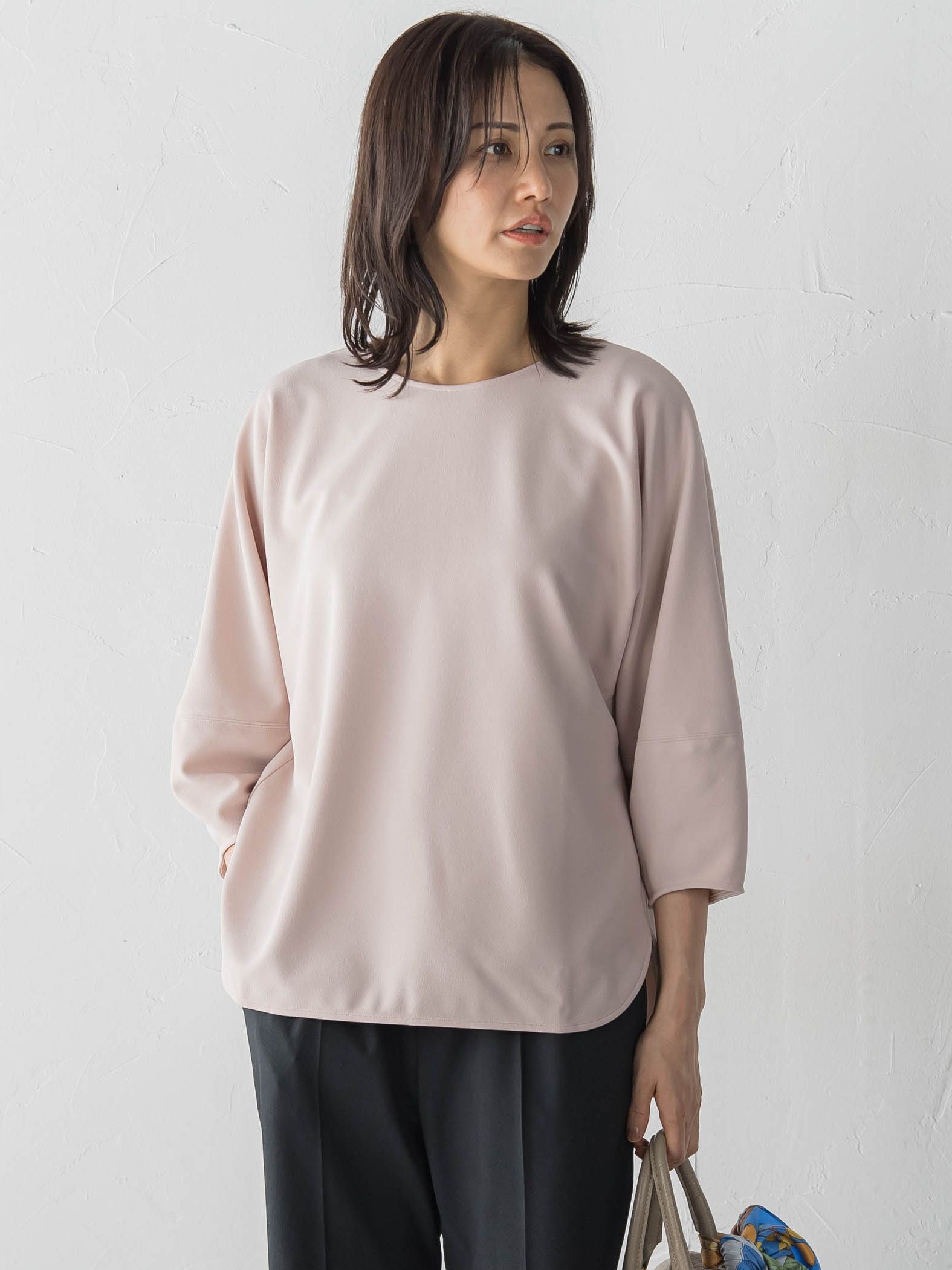 【WEB限定】フォルムスリーブバックジップトップス≪洗濯機で洗える≫