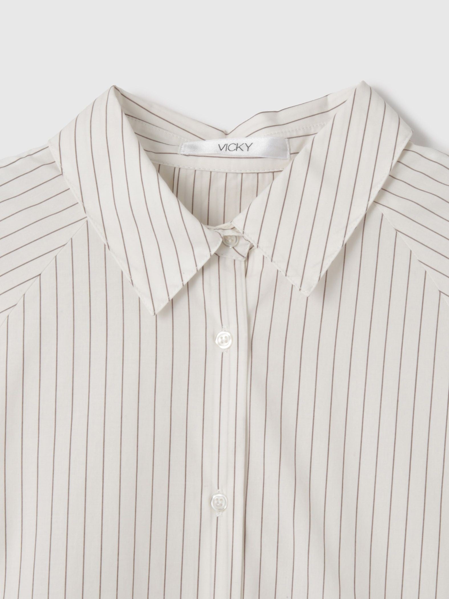 【大人の抜け感】コーマコットンバックフレアシャツ