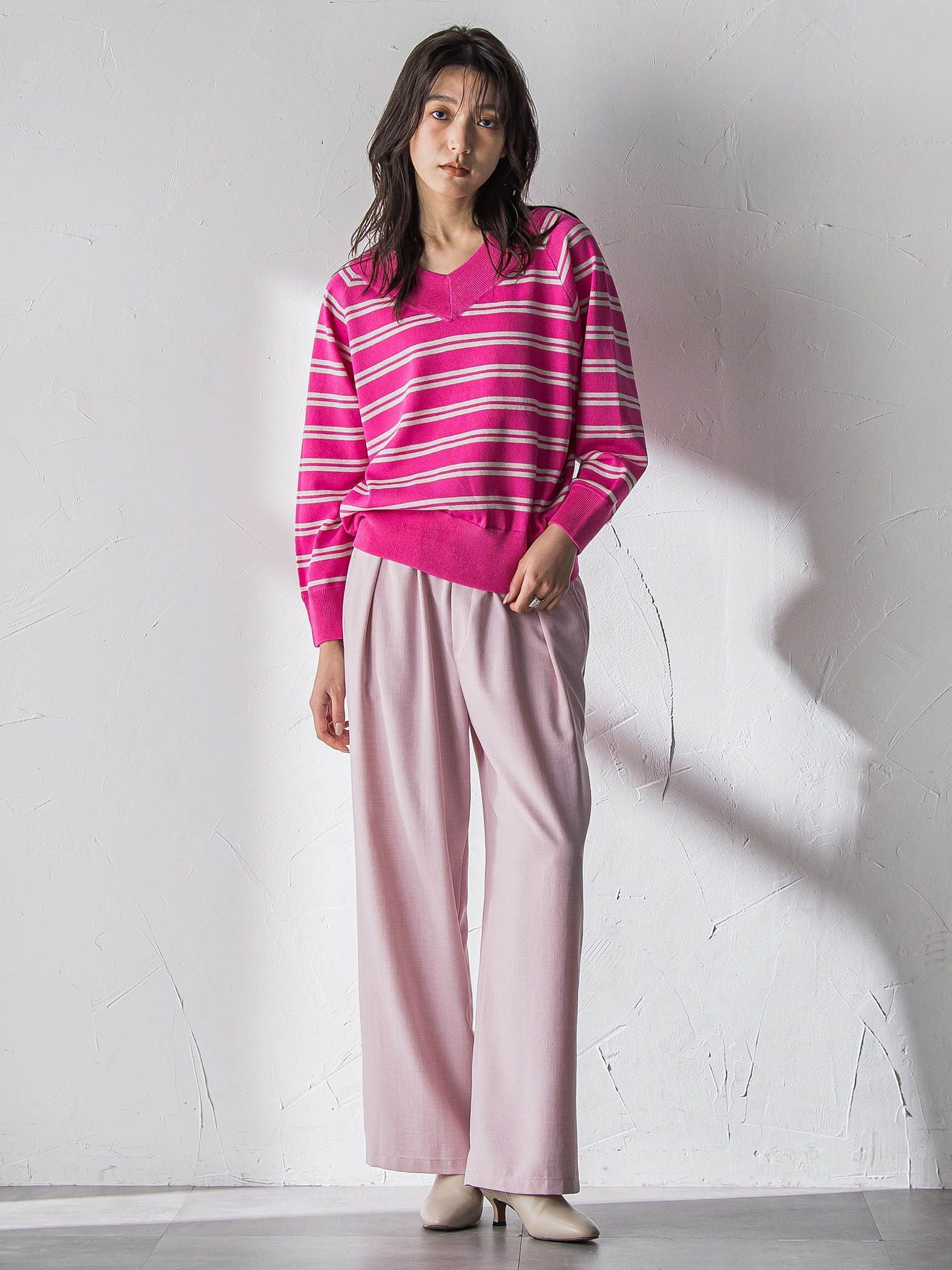 LEVITA Vネックドルマンニットプルオーバー