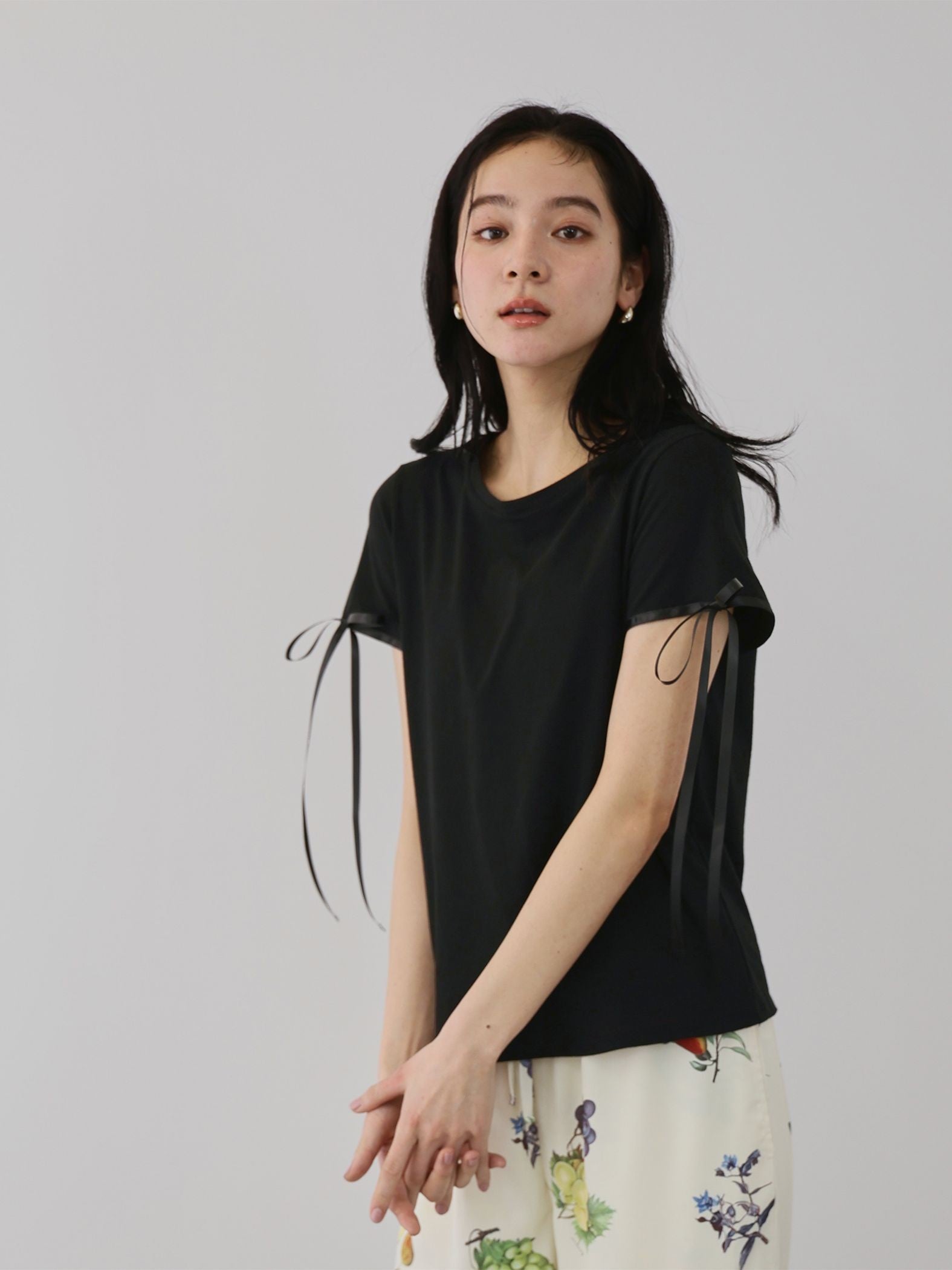 サテンリボンスリーブプルオーバー