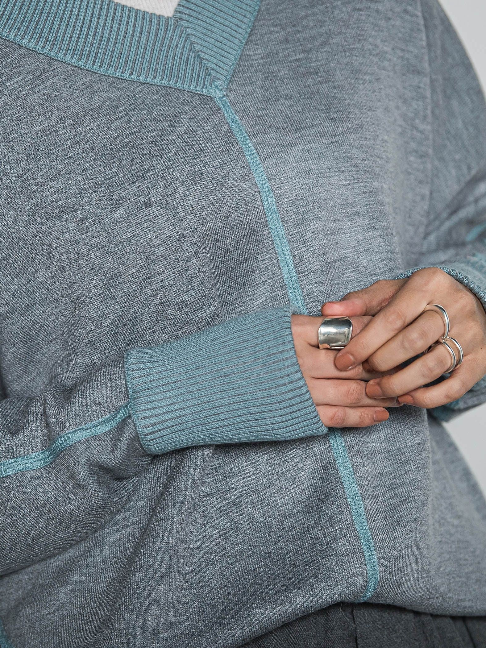 今日の気分で着回せるリバーシブルニット≪手洗い可能≫