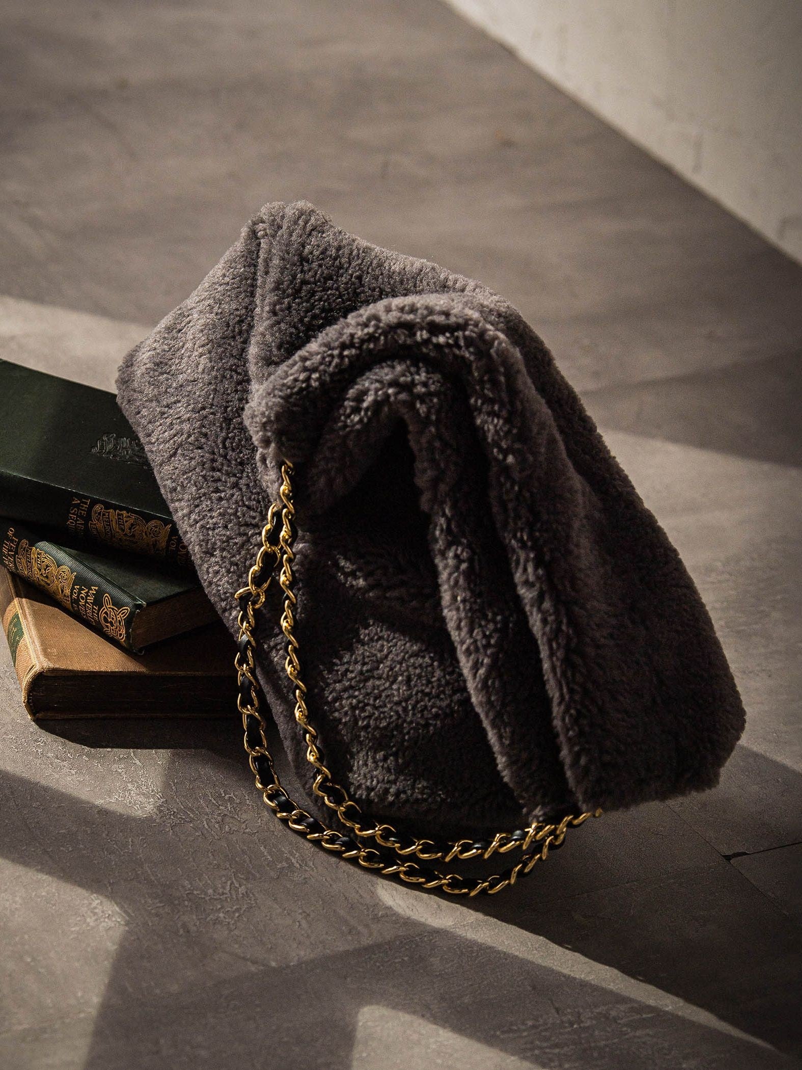 【WEB限定】【VIOLAd'ORO】エコムートン チェーンショルダートートM ELMO / V-8680