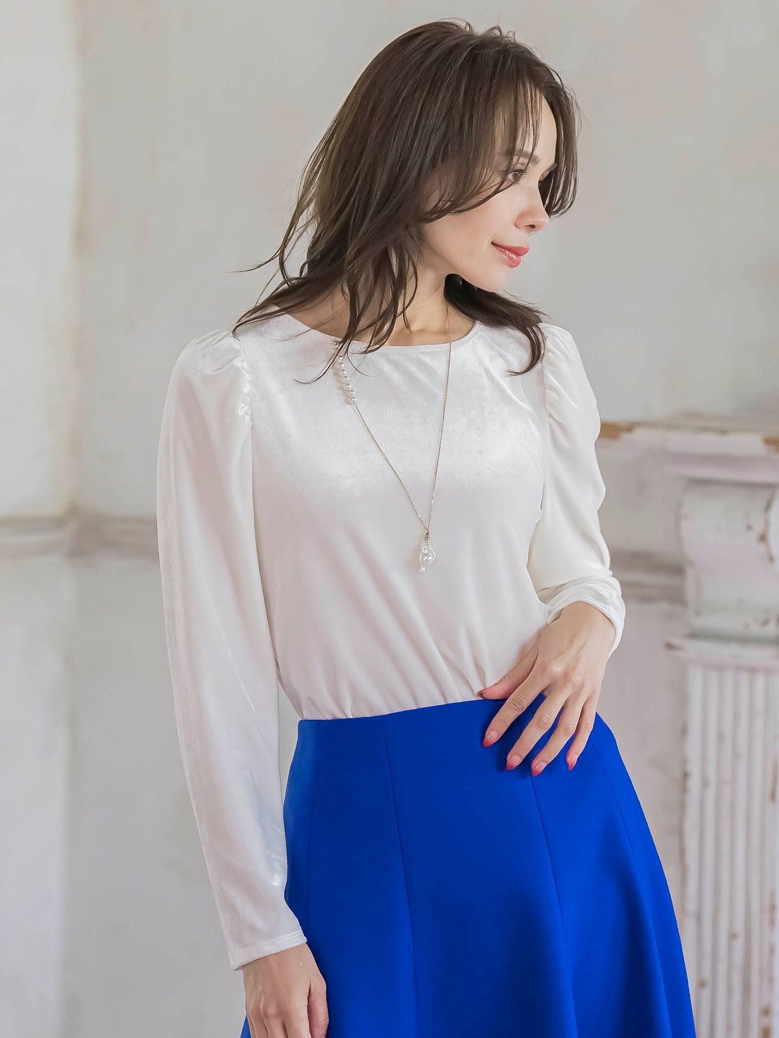 パフ袖ベロアカットソー≪手洗い可能≫