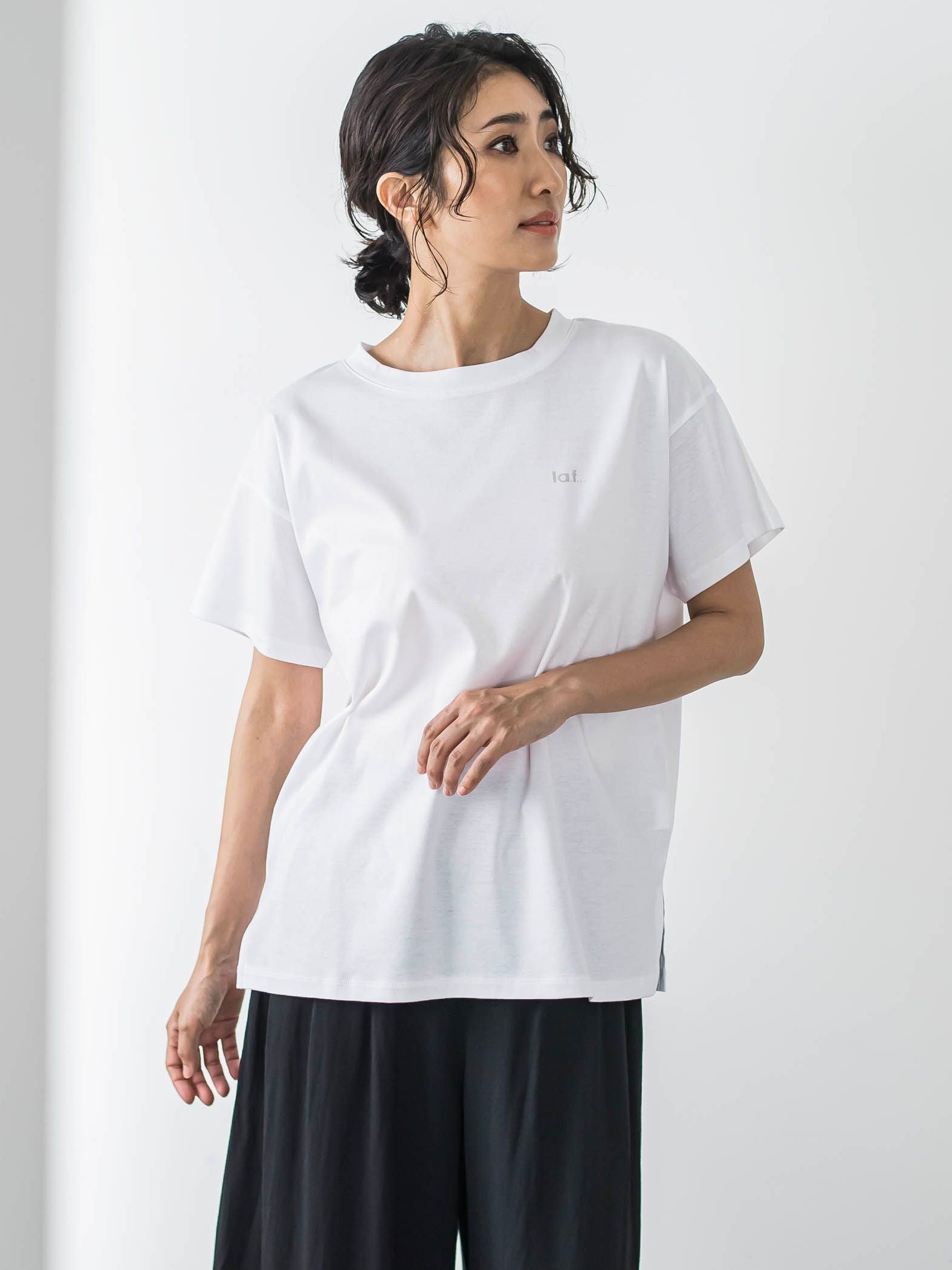 【J Lounge限定】la.f...ロゴTシャツ≪手洗い可能≫