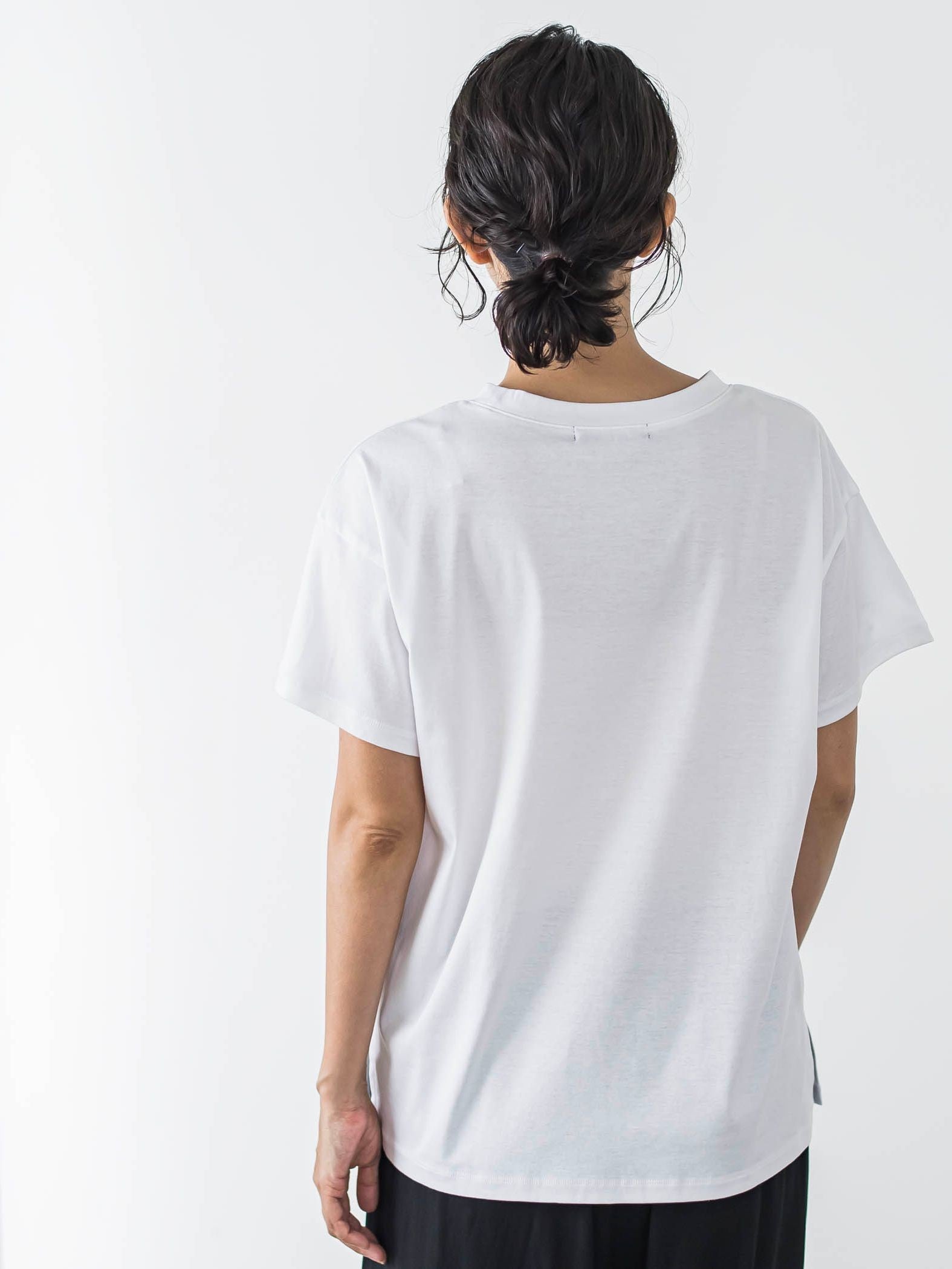 【J Lounge限定】la.f...ロゴTシャツ≪手洗い可能≫