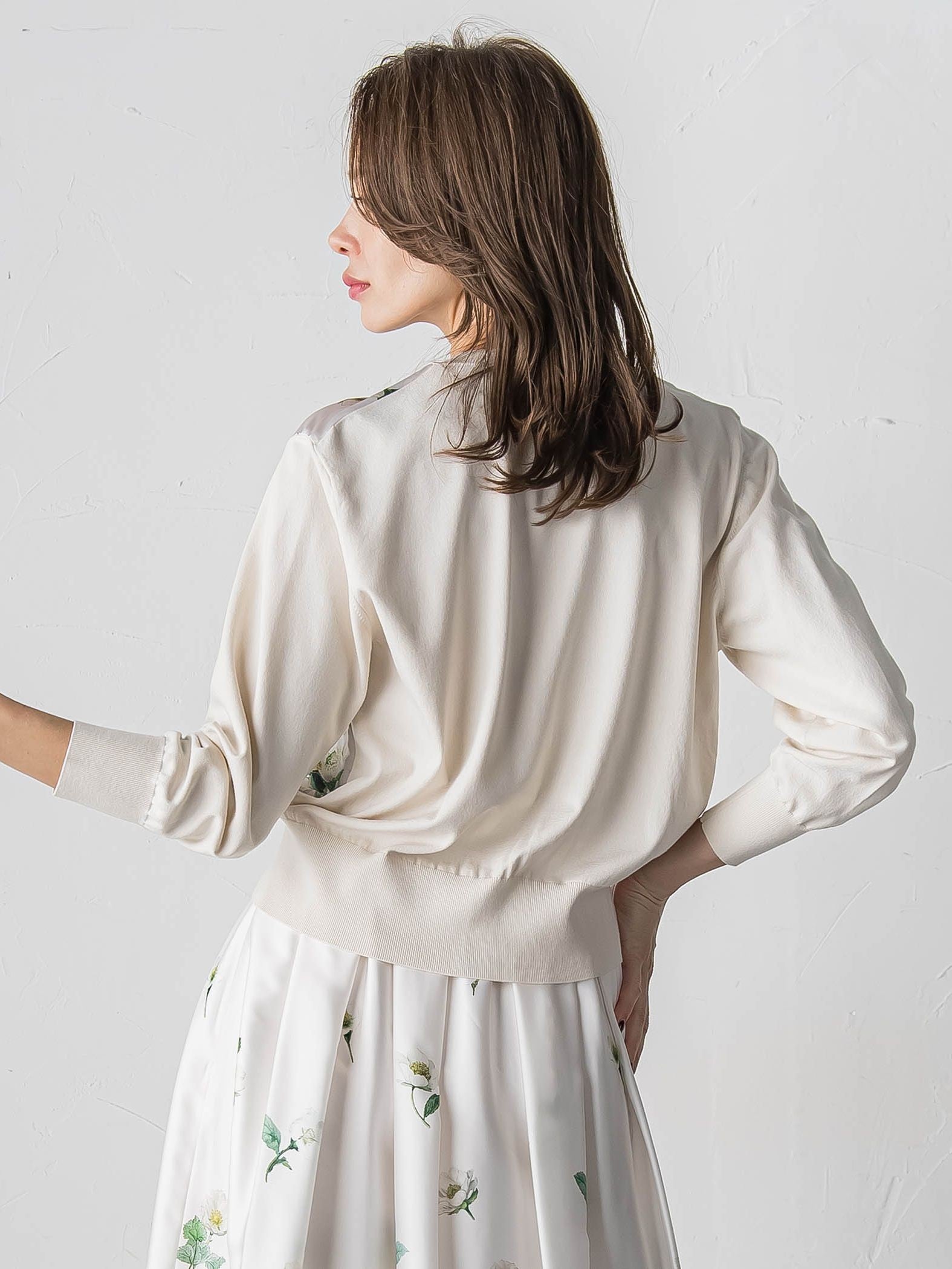 クリスマスローズカーディガン