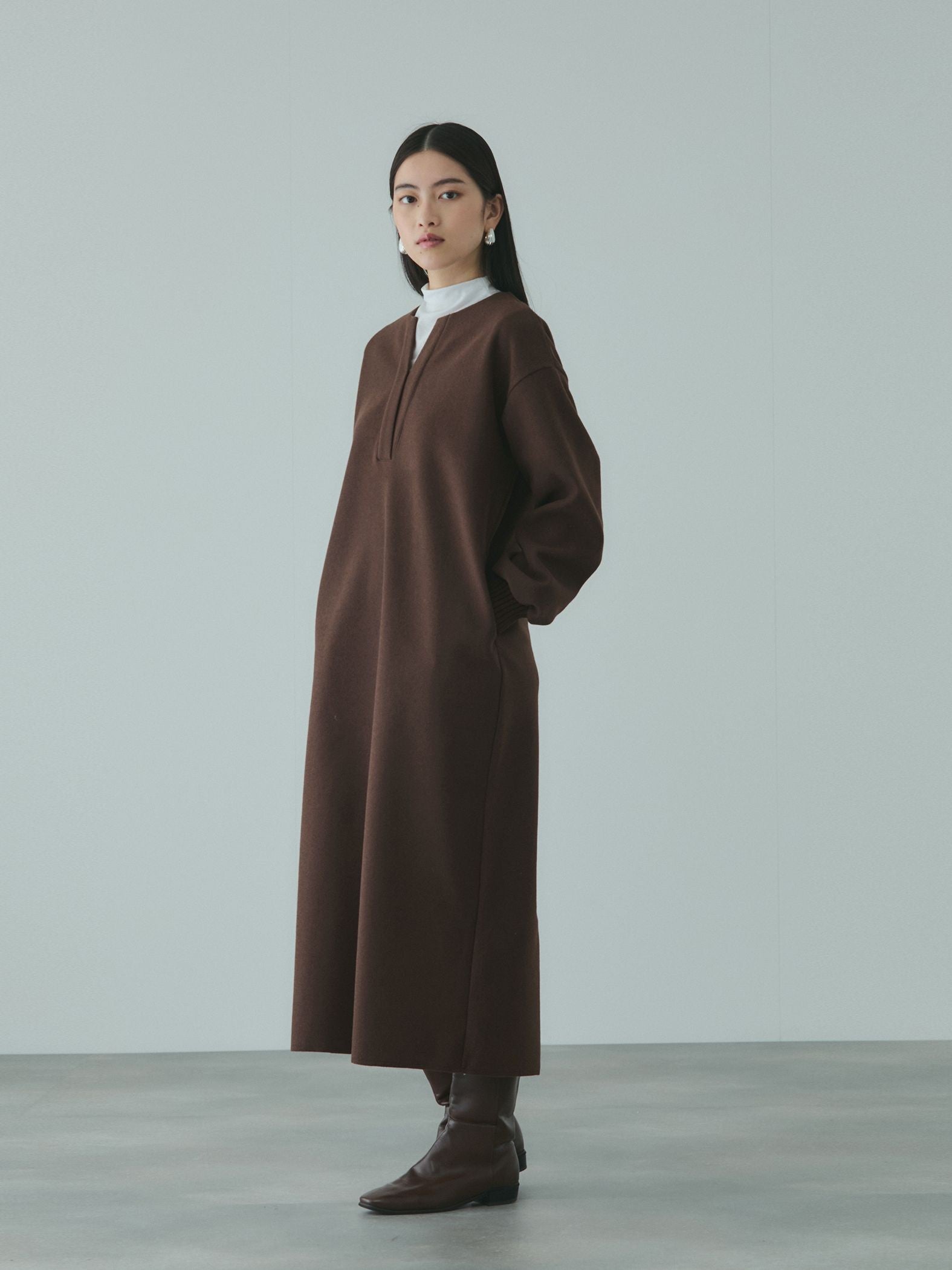 ソフトニットメルトンキーネックワンピース≪手洗い可能≫