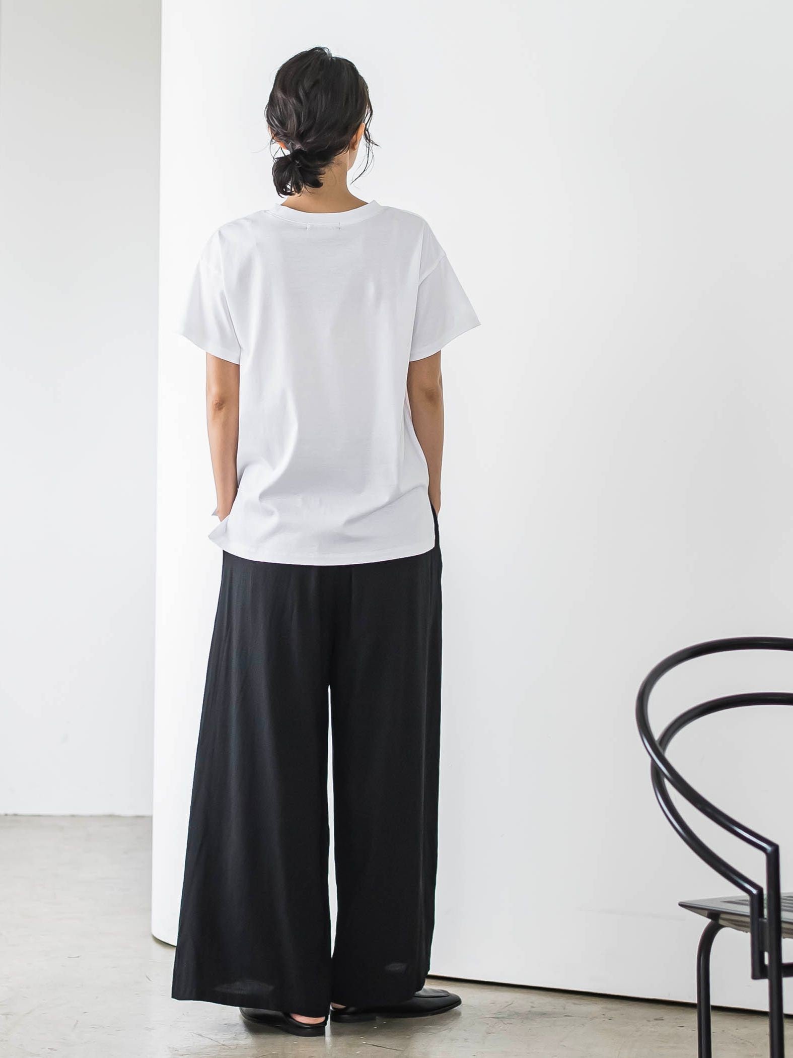 【J Lounge限定】la.f...ロゴTシャツ≪手洗い可能≫