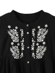 【WEB限定】キャンブリック立体刺繍ピンタックブラウス