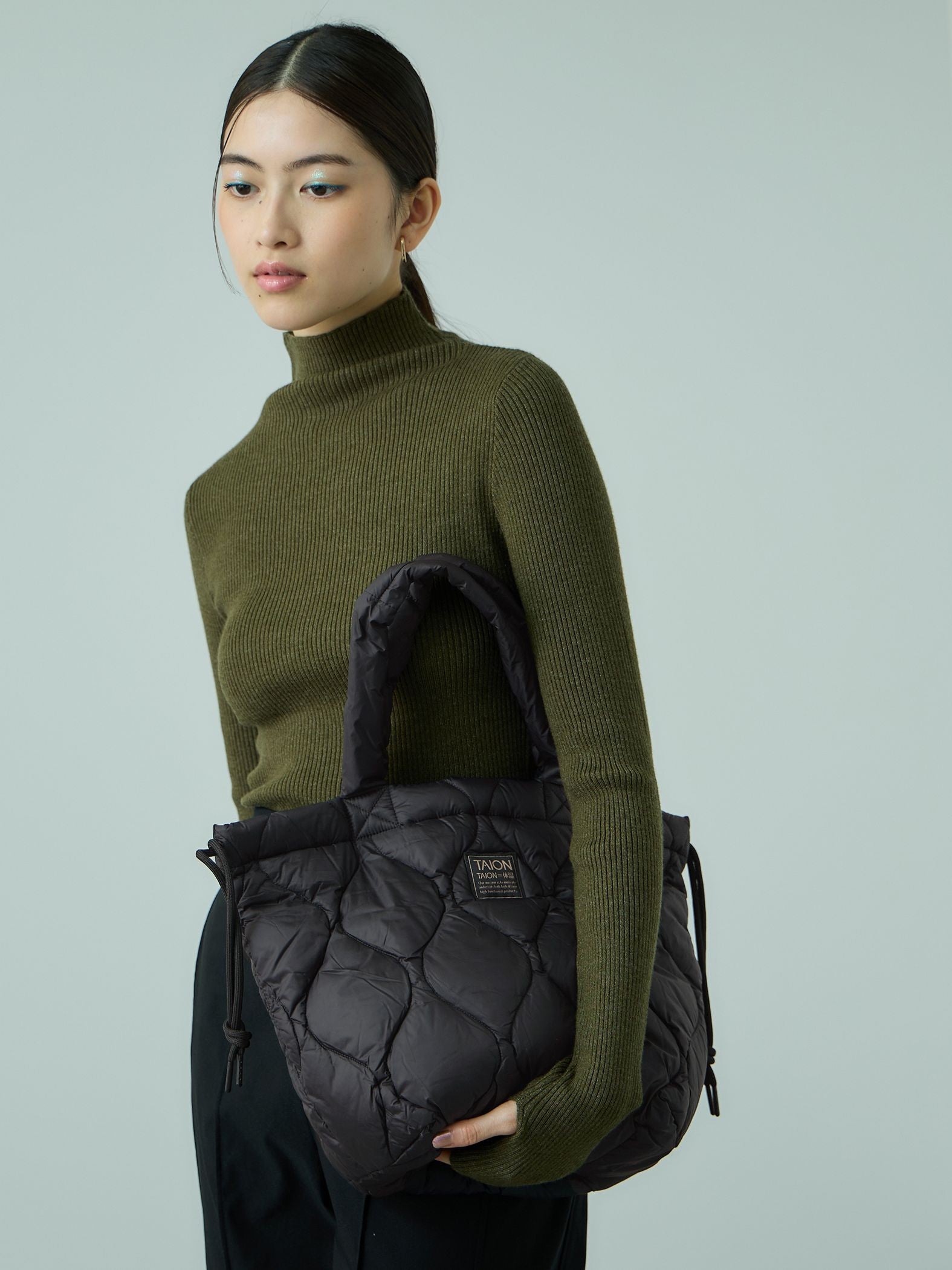 TAION　ソフトシェルダウン2WAYトートバッグ≪手洗い可能≫