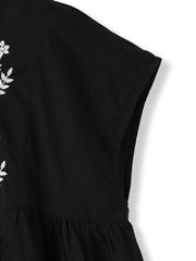 【WEB限定】キャンブリック立体刺繍ピンタックブラウス