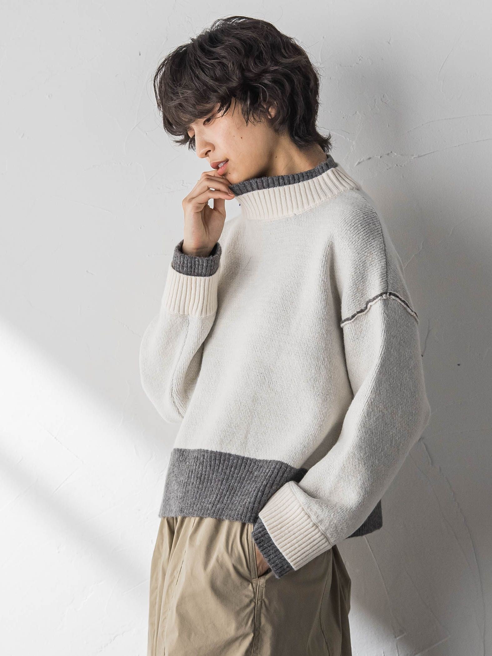 【WEB限定】ハイネック配色ニット≪手洗い可能≫