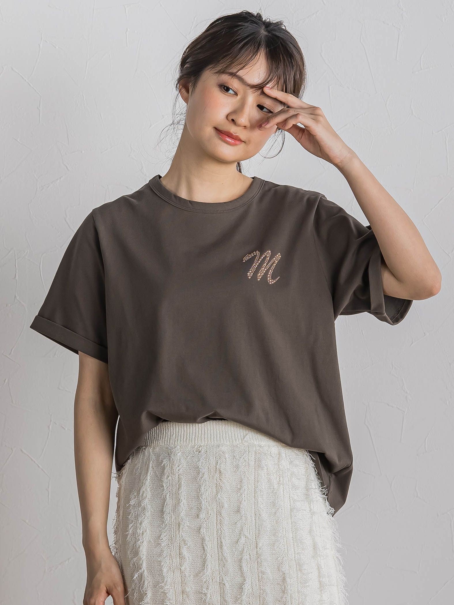 ロゴブローチ風Tシャツ≪手洗い可能≫