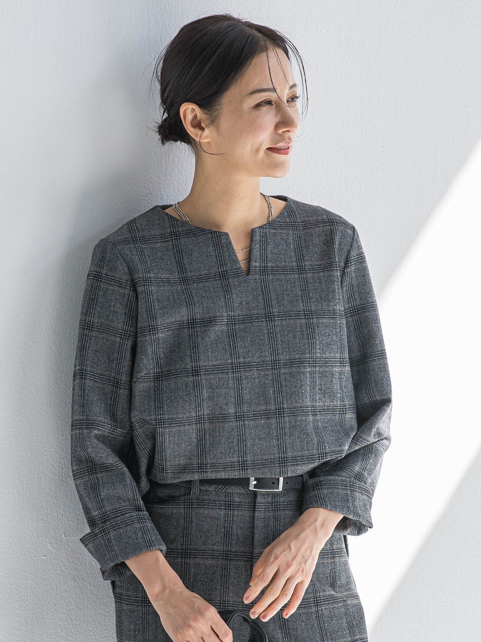 両面起毛キーネックブラウス＜WEB限定11号サイズ＞