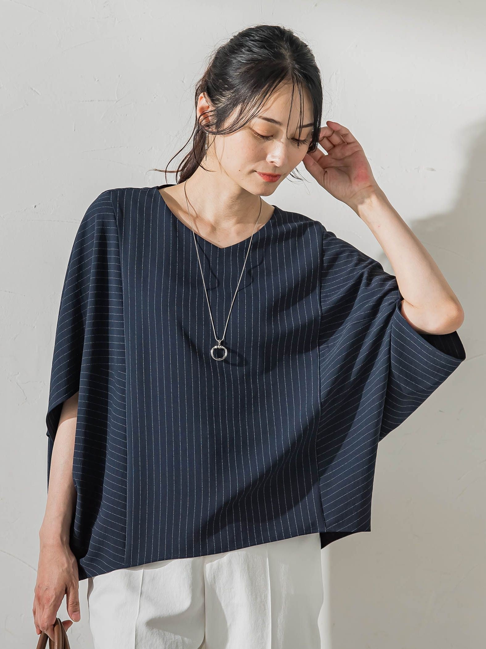 ≪シリーズ累計3万枚突破！/動画あり≫【ラクする美人服】ポンチョブラウス≪WEB限定カラーあり≫