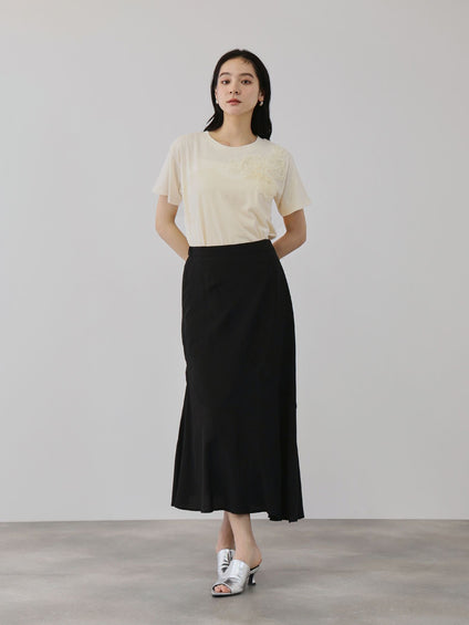 チュールフラワーモチーフプルオーバー