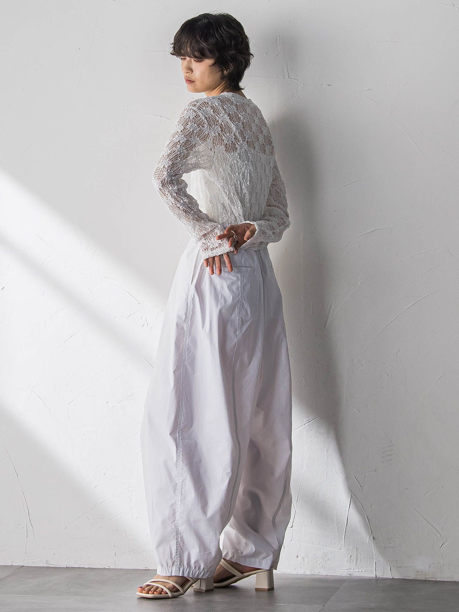 イージーボリュームパンツ