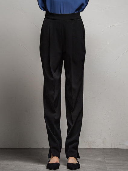 エステルダブルクロス　タックテーパードパンツ