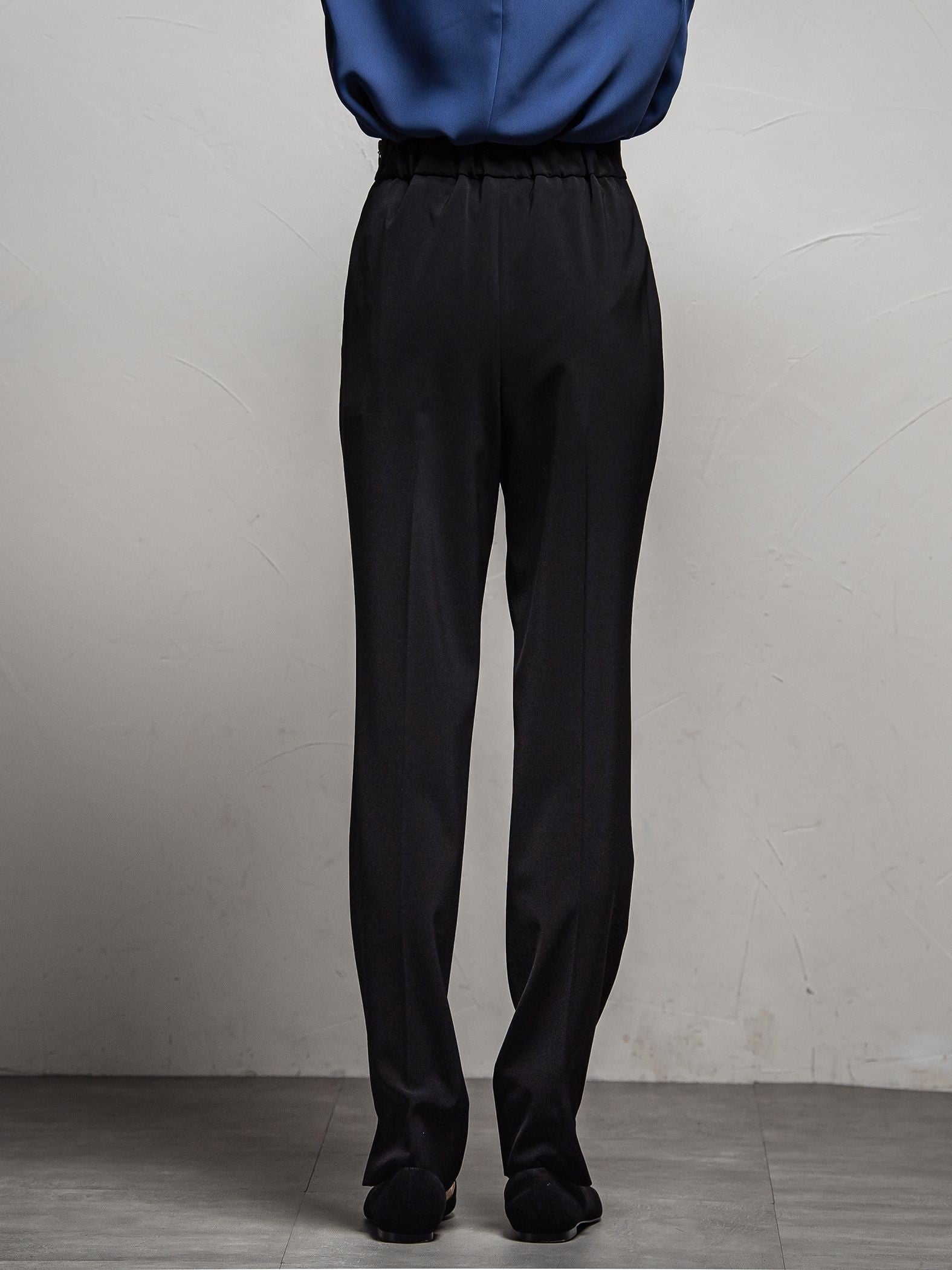 エステルダブルクロス　タックテーパードパンツ