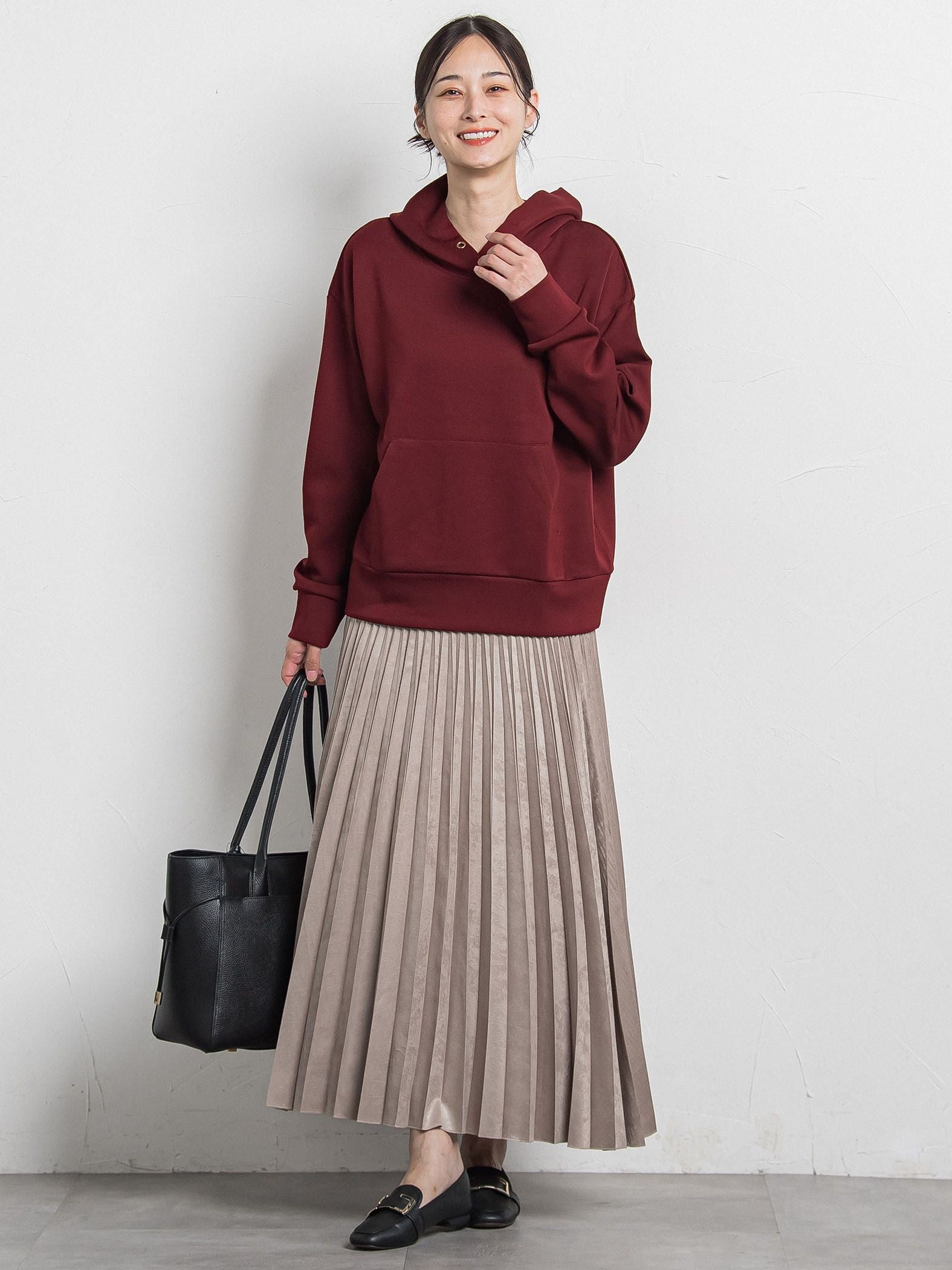 【カタログ掲載】レザーライクサテンプリーツスカート≪洗える≫