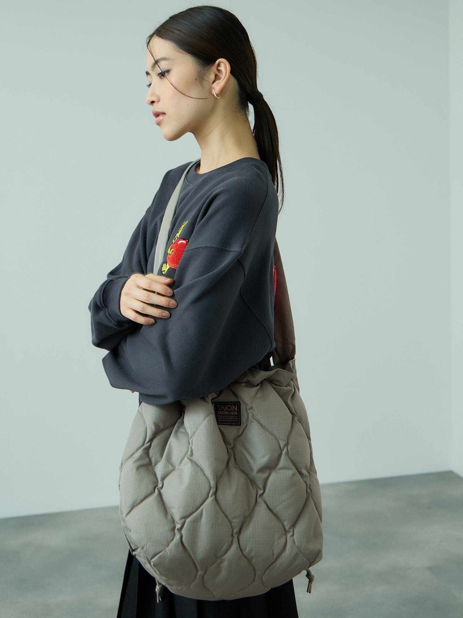 【TAION】ミリタリーダウンショルダーバッグ《手洗い可能》