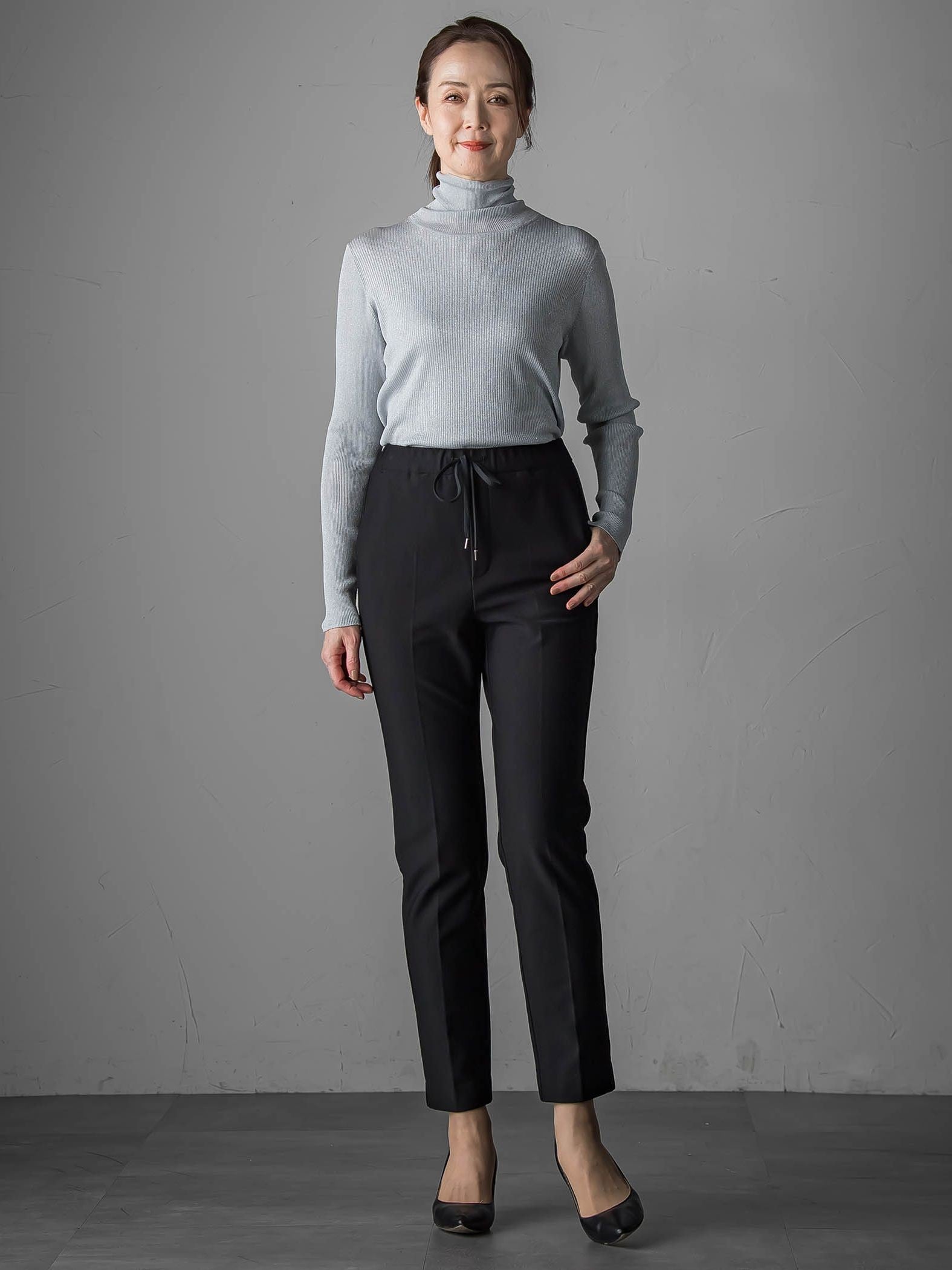 ラメリブタートルニット