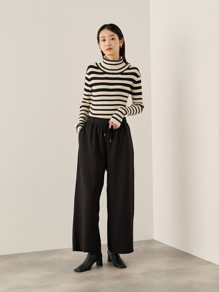 調温バックボタンハイネックニット≪手洗い可能≫