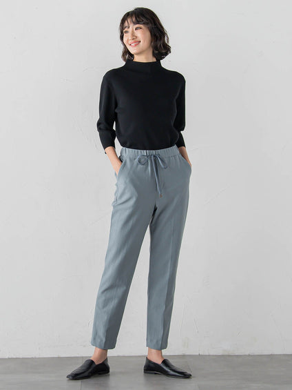 モックネックニット