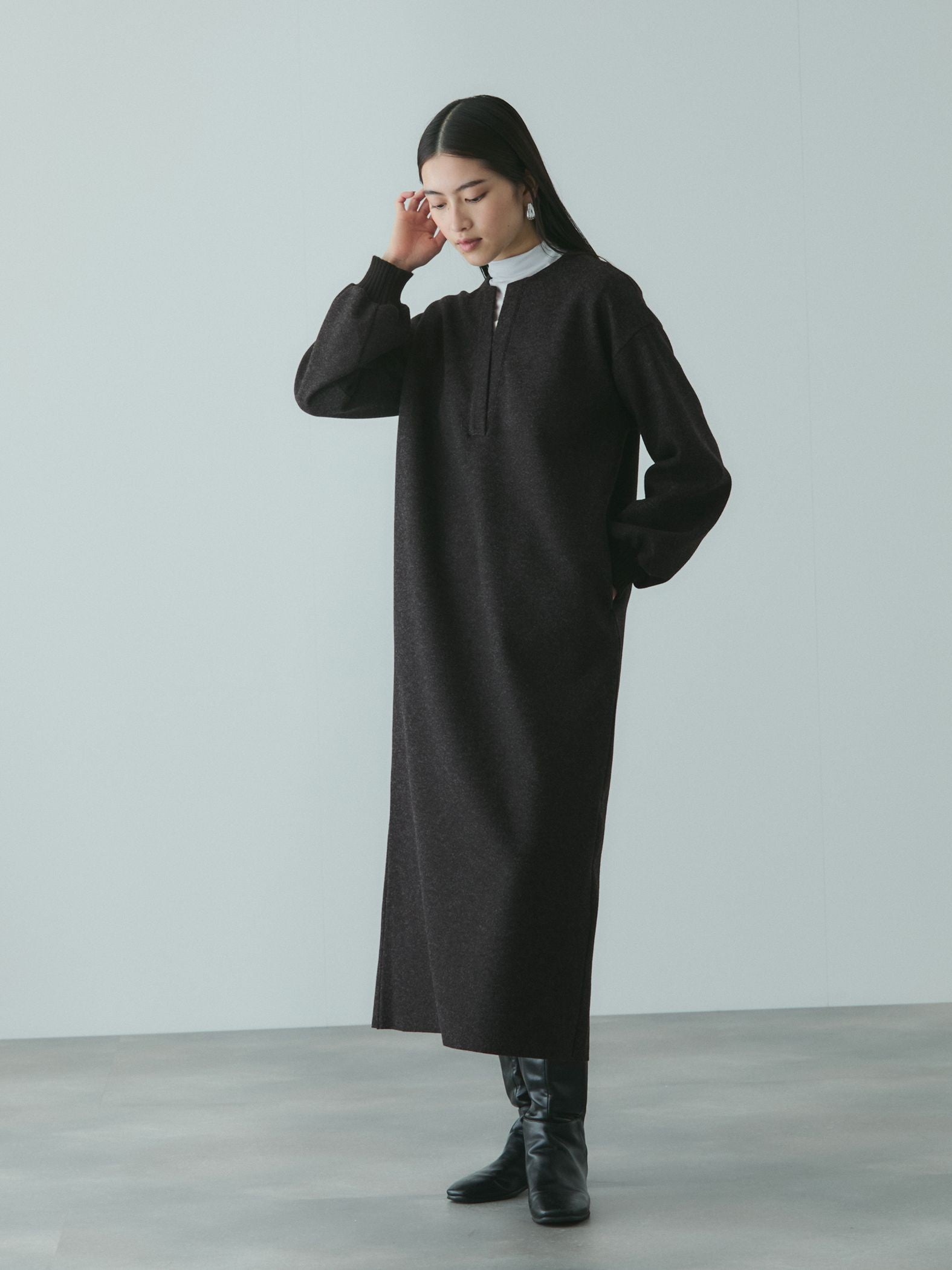 ソフトニットメルトンキーネックワンピース≪手洗い可能≫