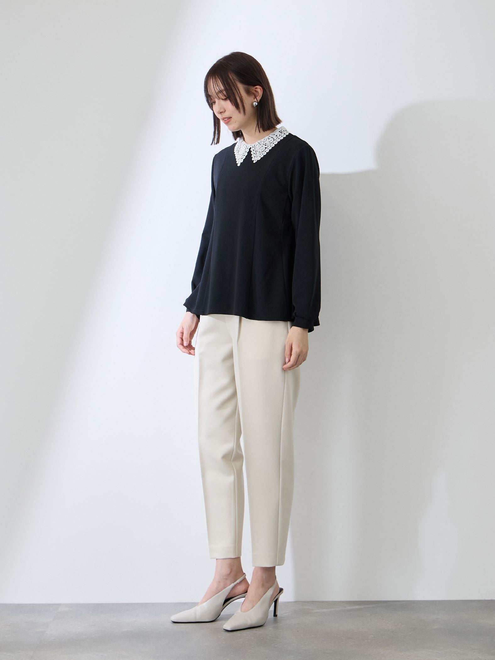 カットジョーゼットレースカラーフレアプルオーバー