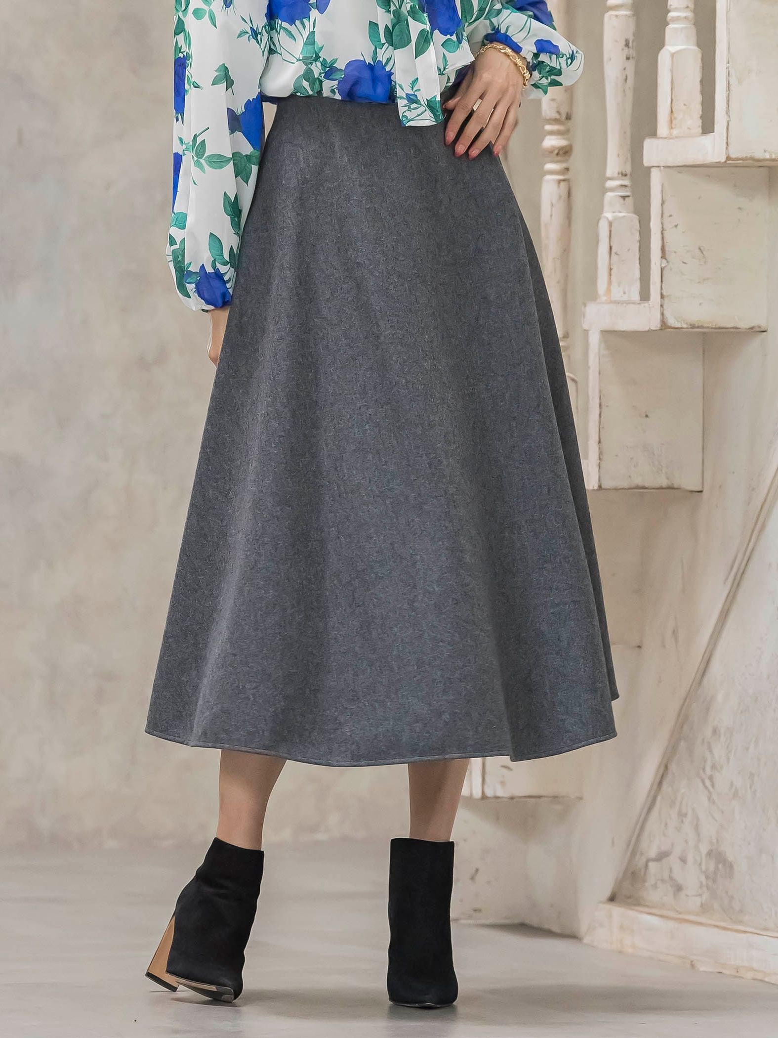 メルトンサーキュラースカート