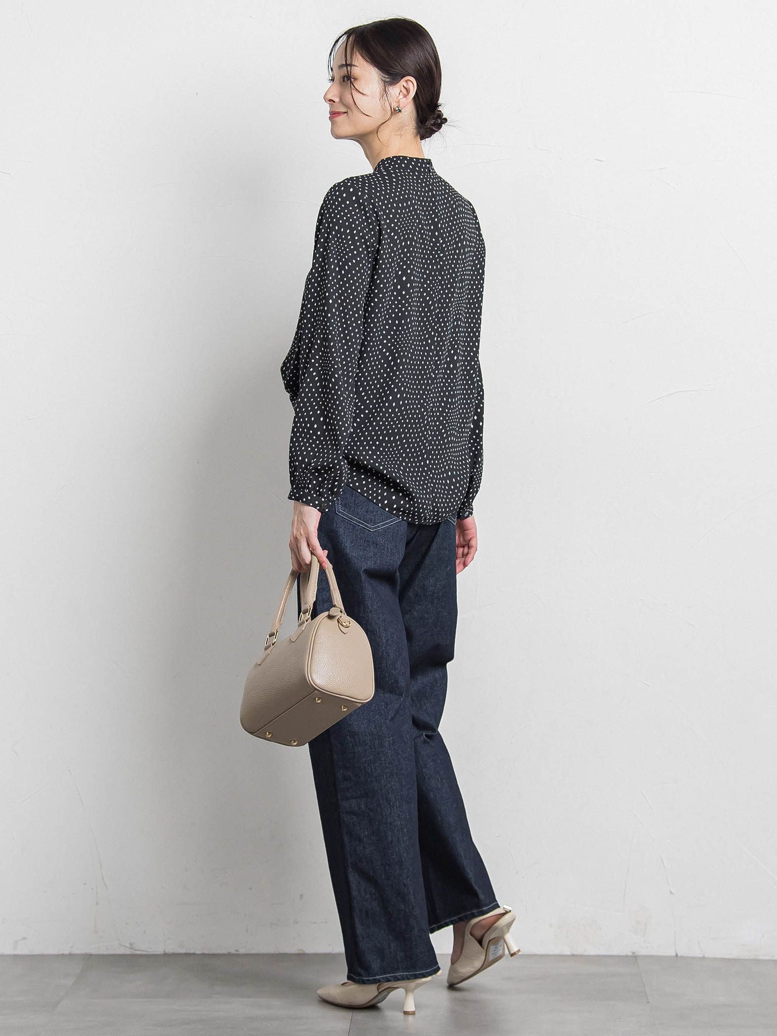 【WEB限定】バックサテン小紋プリントブラウス