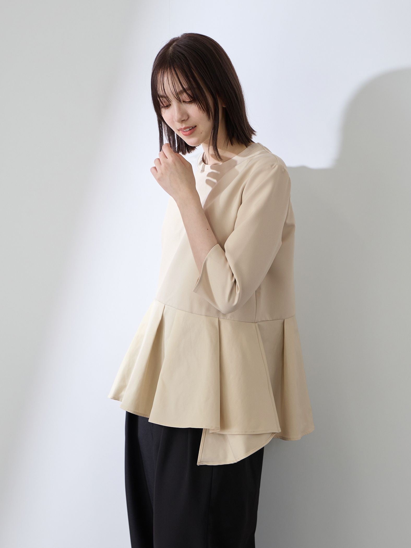 ダブルクロスストレッチペプラムブラウス